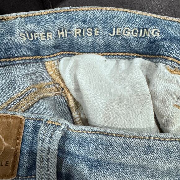 AE Super Hi-Rise Jegging Women’s 4 Short Next Level Stretch Raw Hem Distressed - Picture 7 of 8